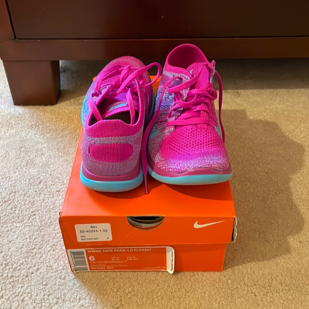 Gently used Nike Free 4.0 Flyknit